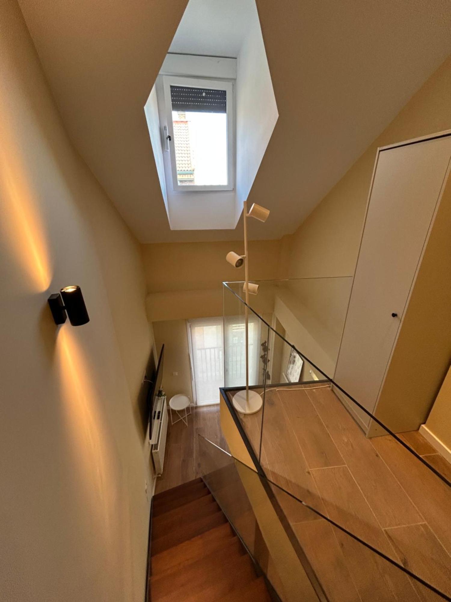 Apartamentos Turisticos Aeropuerto Barajas Madrid Eksteriør billede